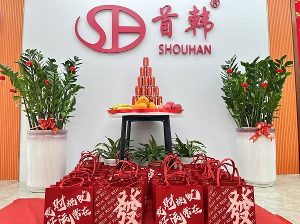 腾龙(中国集团)官方网站